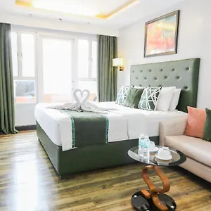 Pacific Bay Grand Hotel